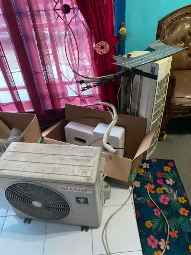 Menerima AC bekas rusak