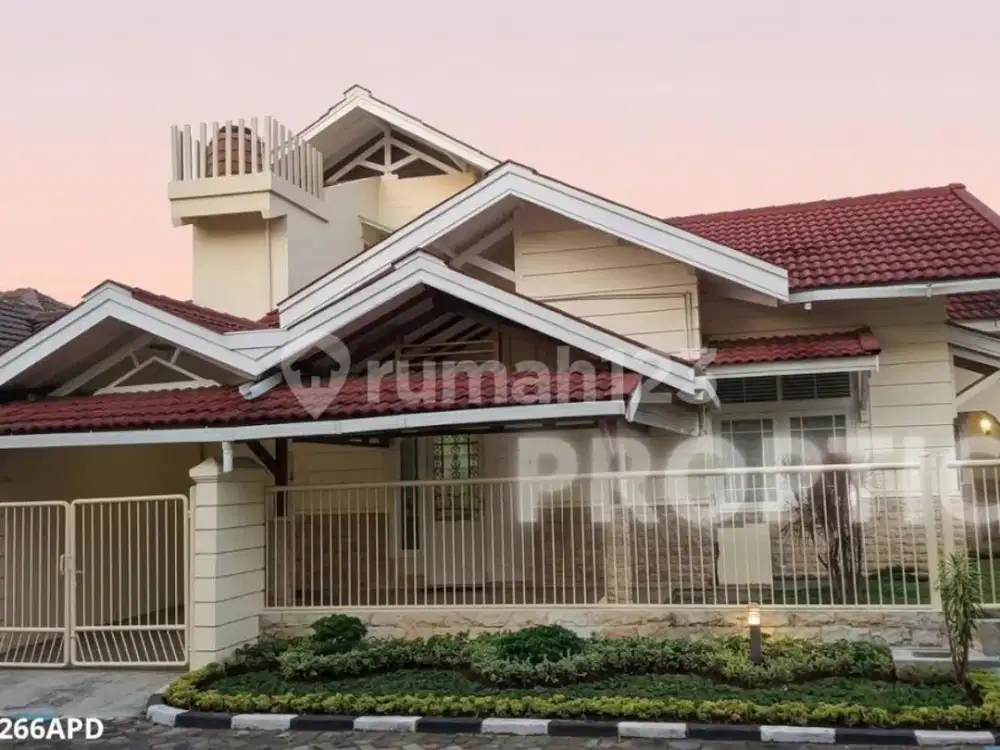 Rumah 2 Lantai Rungkut Surabaya - Crm266apd