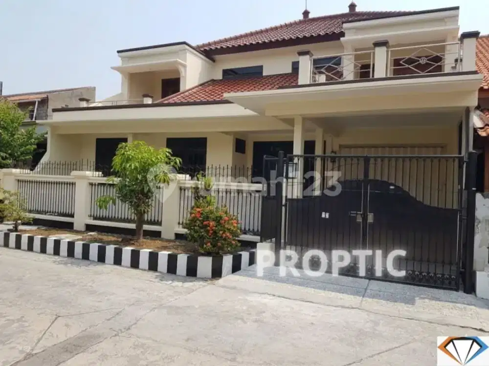Rumah 2 Lantai Rungkut Surabaya - Rm058apd