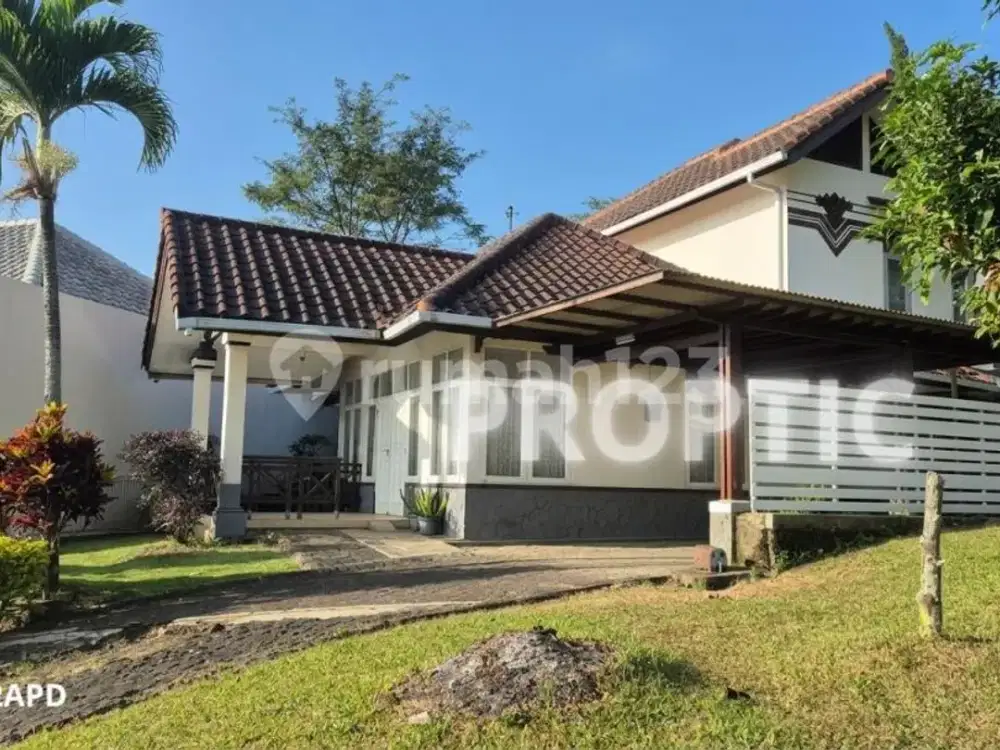 Rumah 2 Lantai Sisir Batu - Crm272apd
