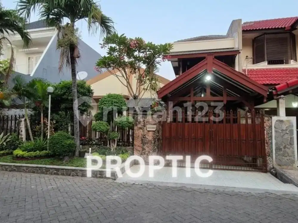 Rumah 2 Lantai Prapen Surabaya - Rm313apd