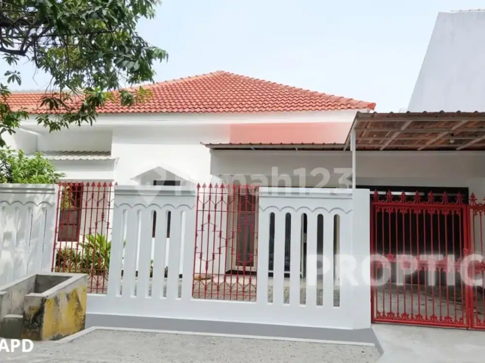 Rumah 1 Lantai Kutisari Surabaya - Rm142apd
