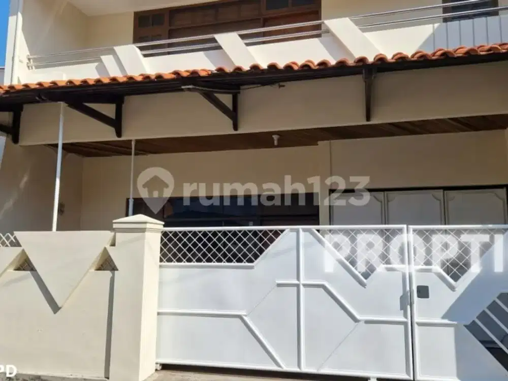 Rumah 2 Lantai Ngagel Surabaya - Rm165apd