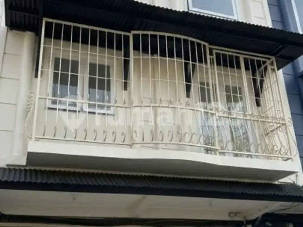 Ruko 3.5 Lantai Arif Rhman Hakim Surabaya - Rk028apd