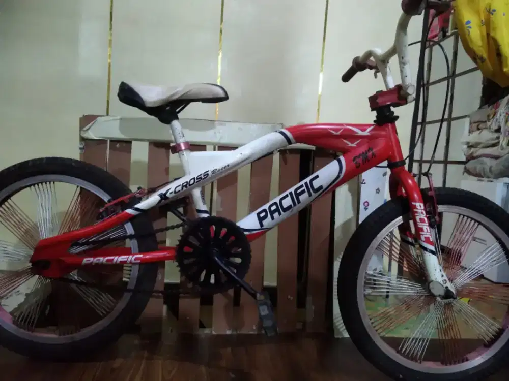 Sepeda BMX pacific UK 20