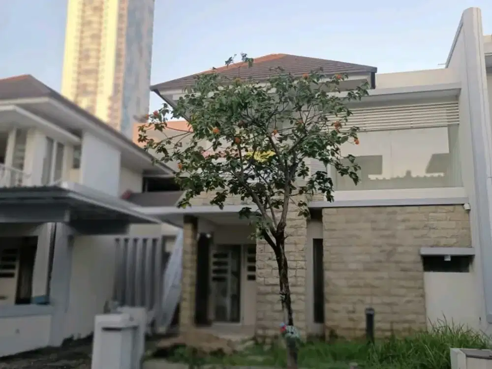 Disewakan Rumah 2LT Royal Residence Wiyung 4 Kamar LT120m LT 170m Dekat Pakuwon Mall Surabaya Barat