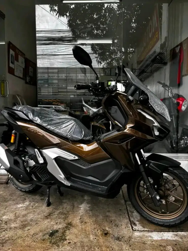 HONDA ADV 160 ROADSYNC