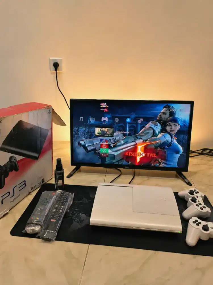 PS 3 Superslim dan TV TCL 24 Inch