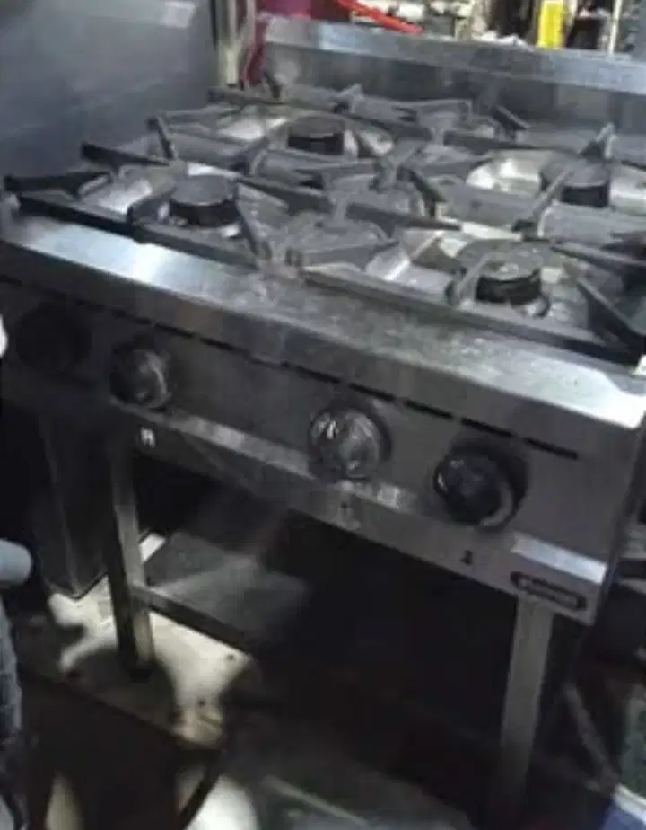 Nayati Gas Range 4 Burner EGTR 8-75 (seri Econa)