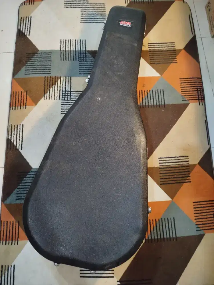 ​Hardcase Gitar Akustik Klasik Gator Cases USA (Grand Auditorium/GC)