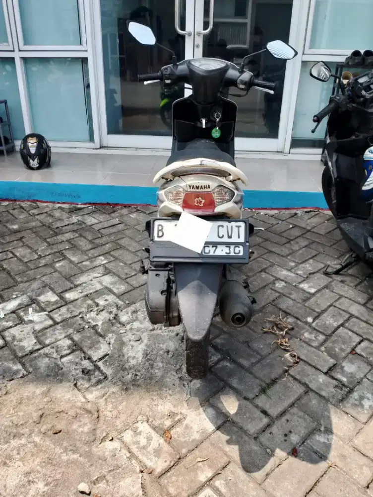 Jual aja lagi butuh