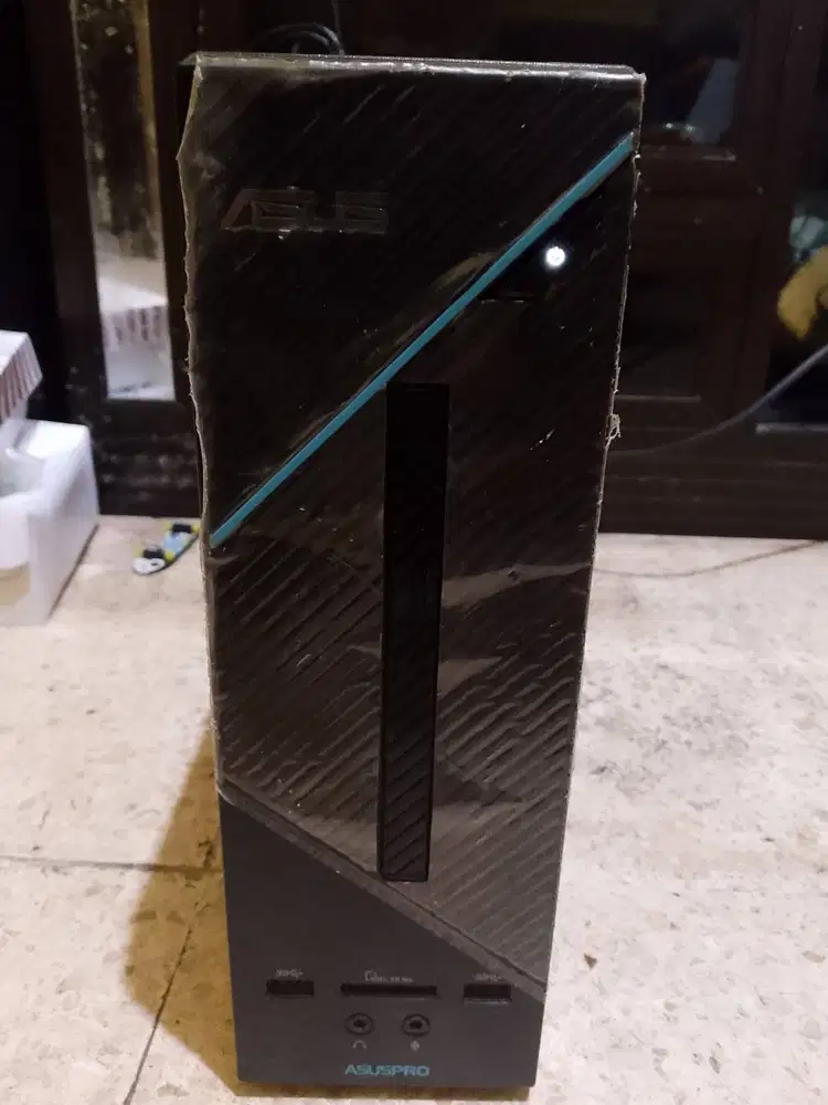 ASUS Desktop PC / PC Pro D320SF