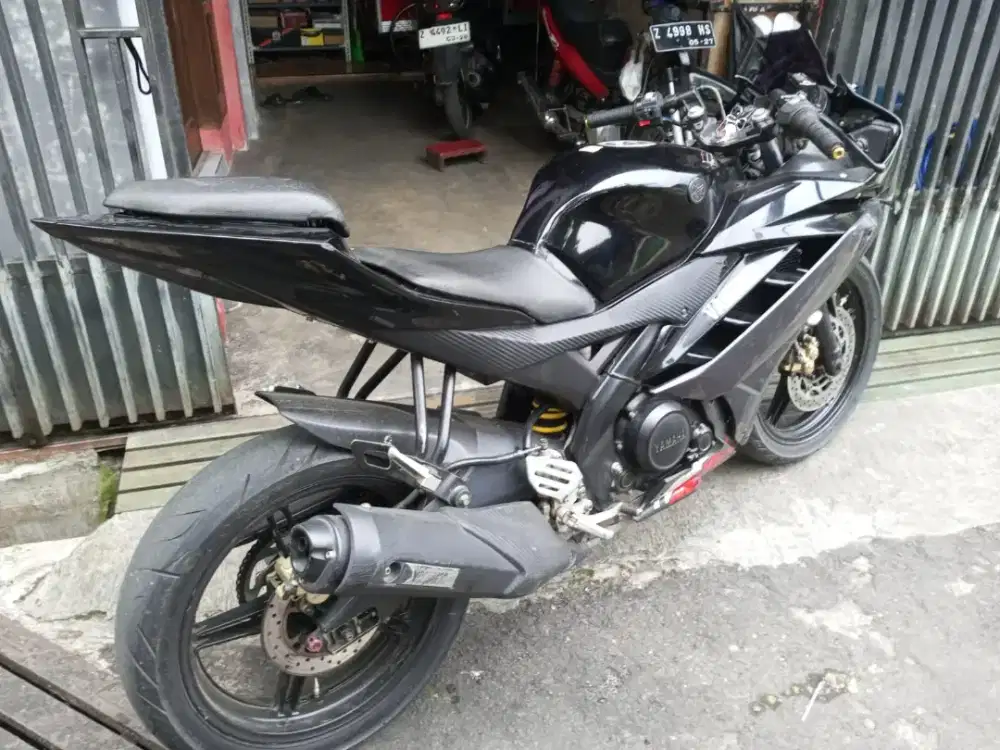 yamaha R15 v2 tt/cash in