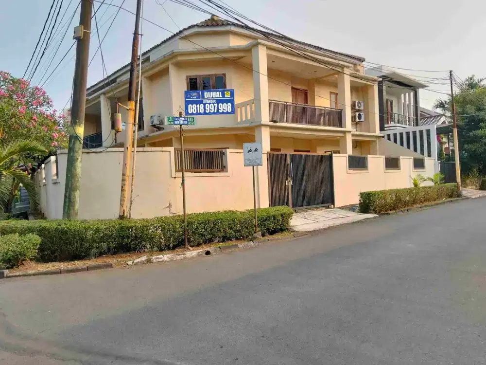 Dijual Bintaro Jaya Sektor 2 Rumah Huk Row Jalan Lebar