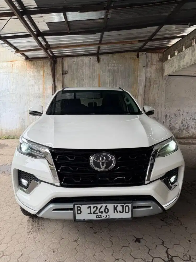 fortuner VRZ at matic diesel 2021, new model, putih