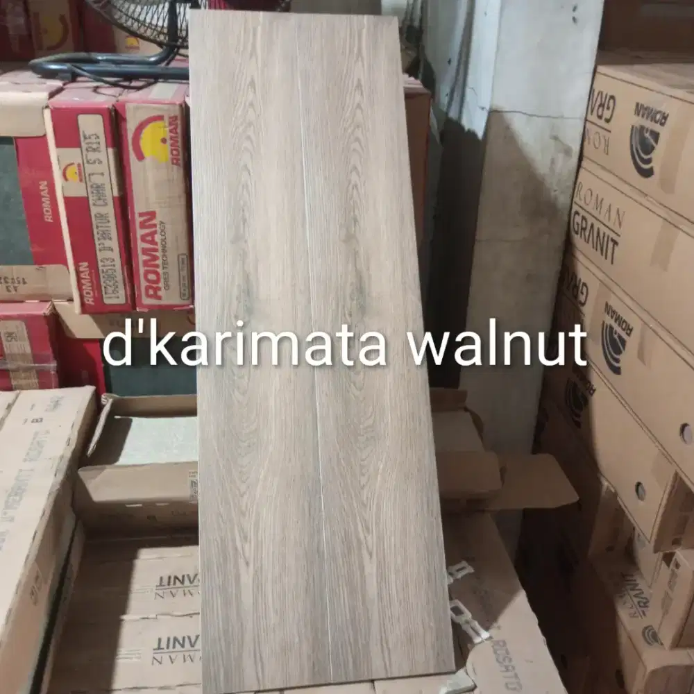 Granit ukuran 15x90 motif kayu