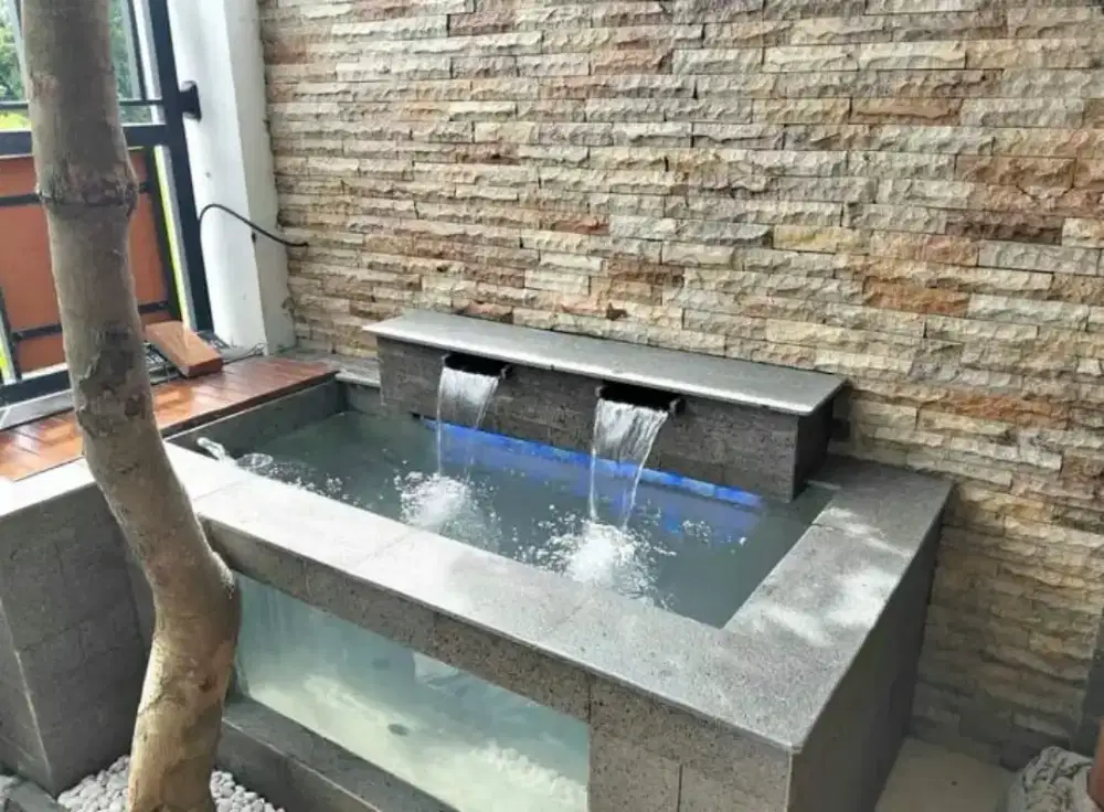 Kolam ikan dengan filter