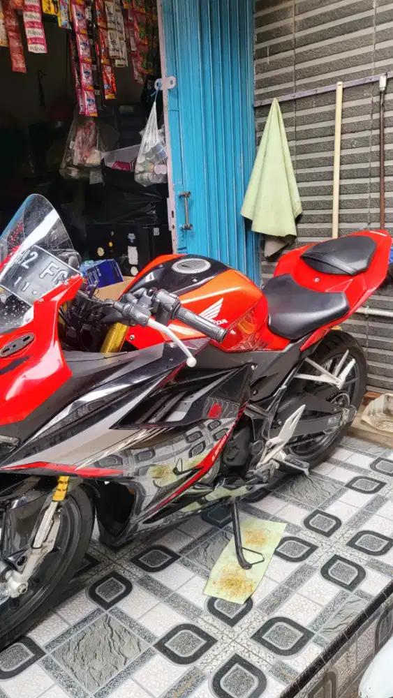 Cbr 150r 2021 lengkap