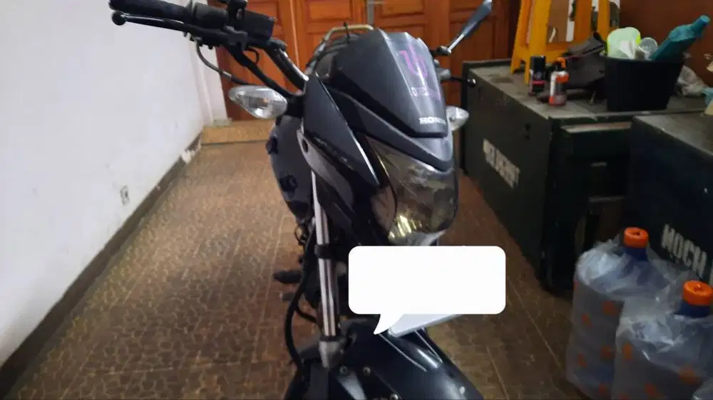 For Sale Honda New Megapro Karbu tahun 2011 minat Silahkan hubungi