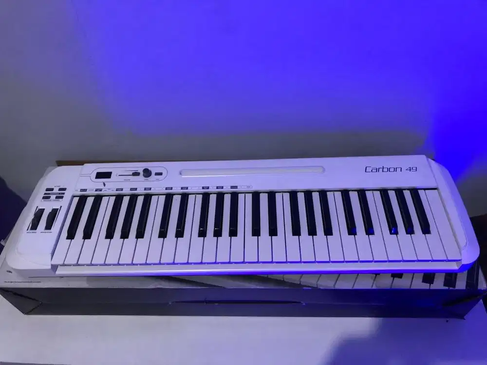 Jual midi controller samson carbon 49 seperti baru mulus