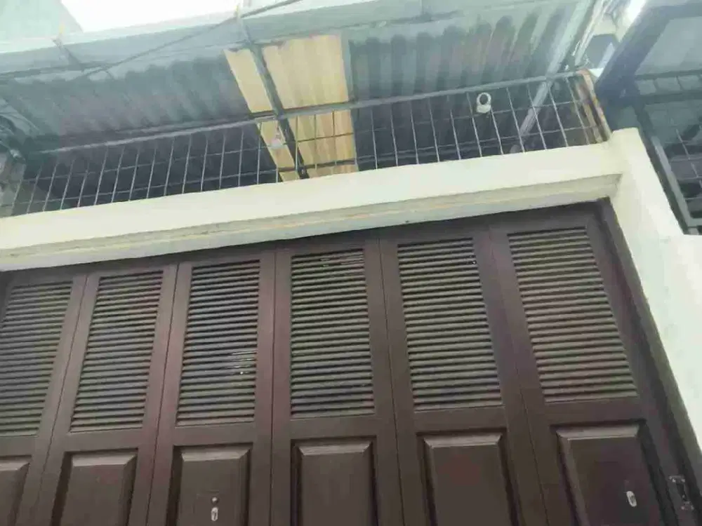 RUKO SIAP HUNI 4 LANTAI SEMIFURNISHED AREA SELANGKAH KE JALAN UTAMA GAJAH MADA, KOTA
