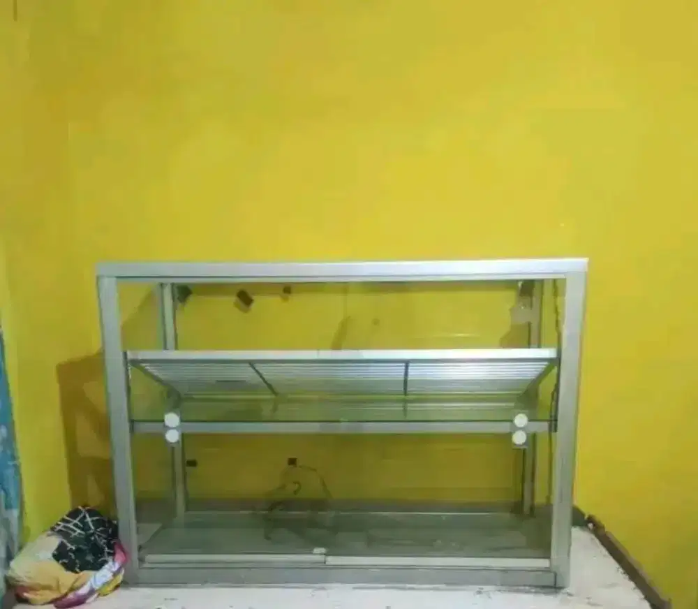 Dijual tempat makanan