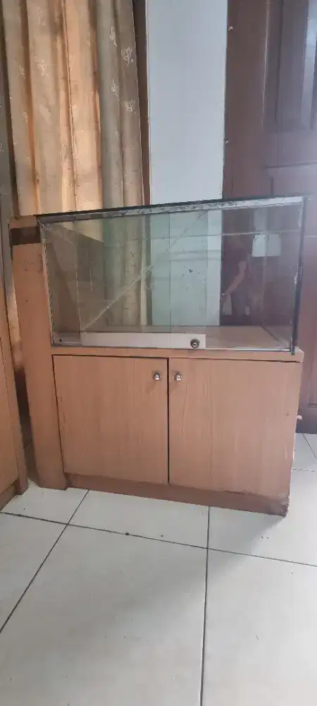 JUAL CEPAT MEJA ETALASE TOKO 60x50x85cm MAU PINDAHAN
