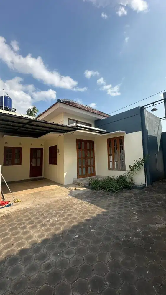 Disewakan Rumah 2 KT 1 KT