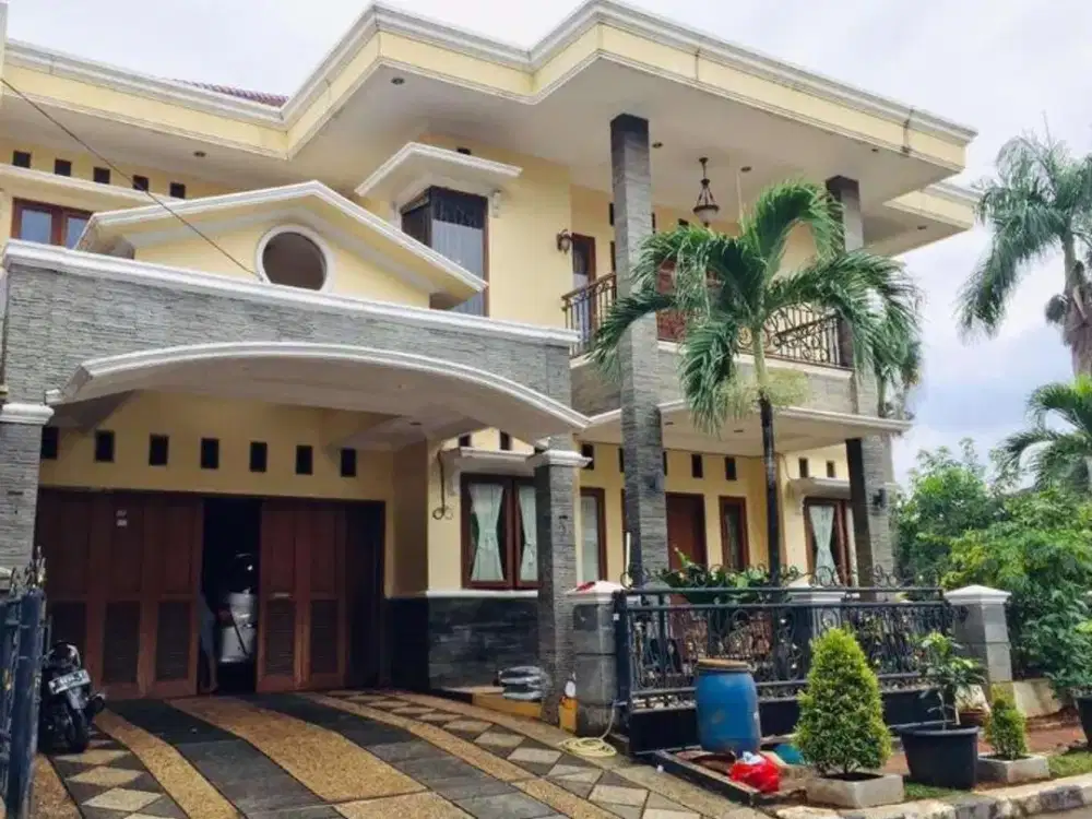 Rumah Mewah Elite Pesona Khayangan Depok