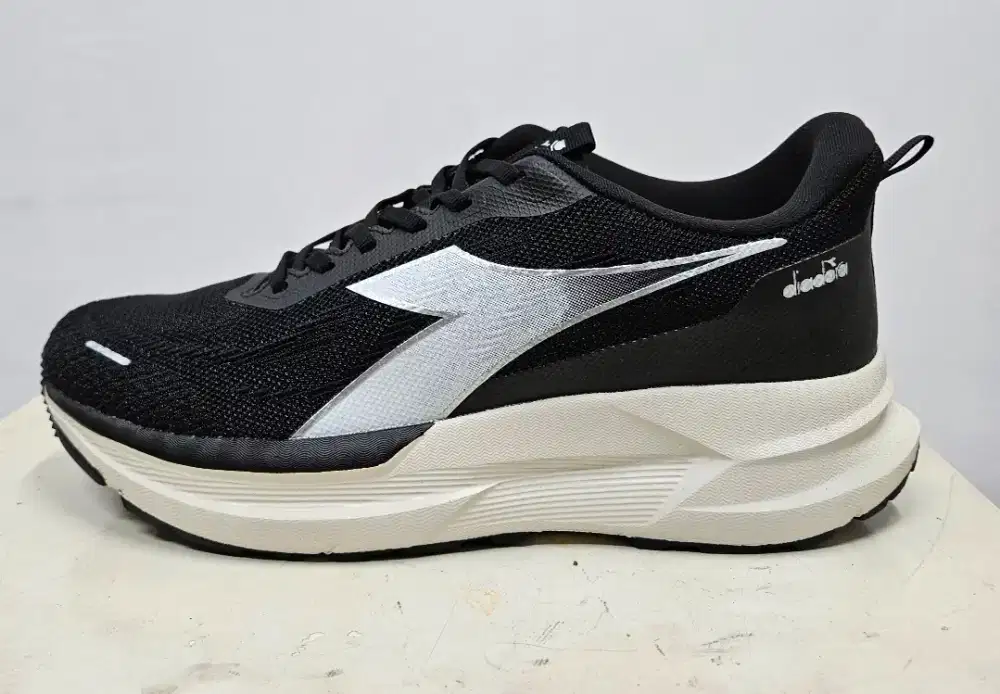 diadora speranza men's running shoes
