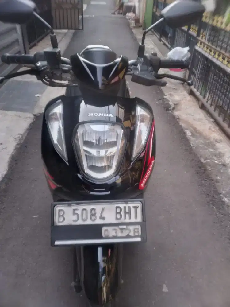 HONDA NEW GENIO CBS 2023 HITAM