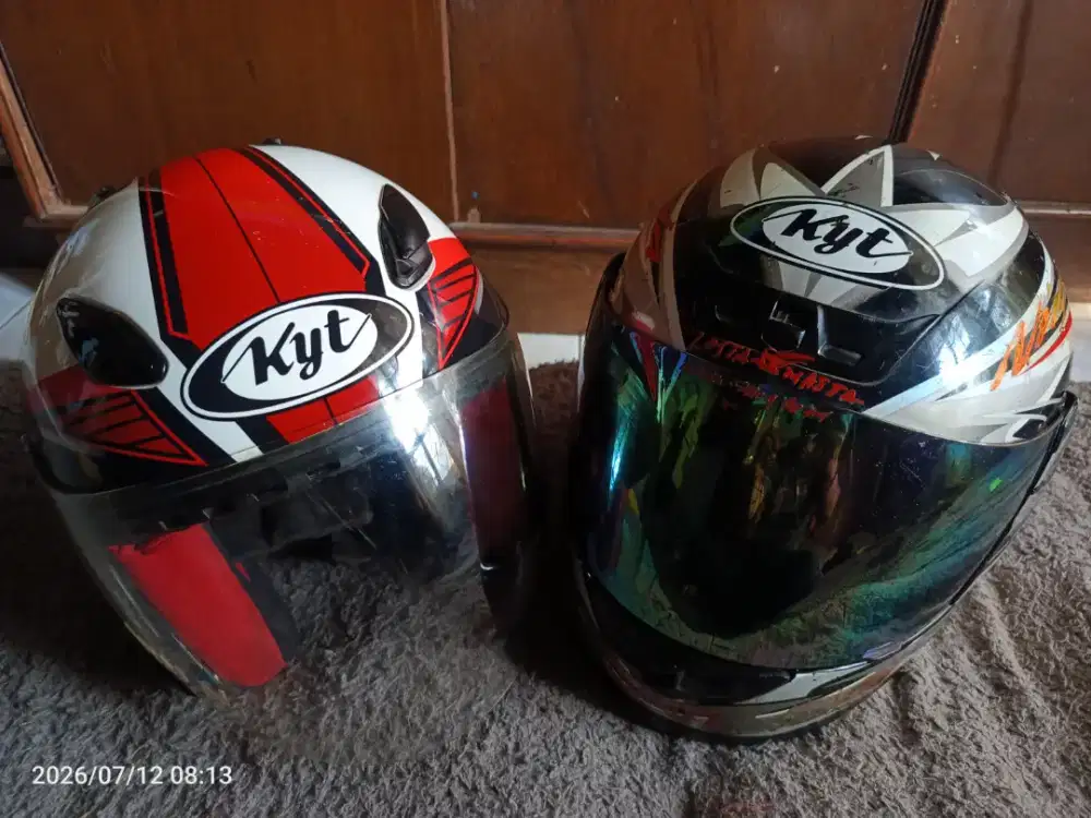 2 Buah Helm KYT Obral