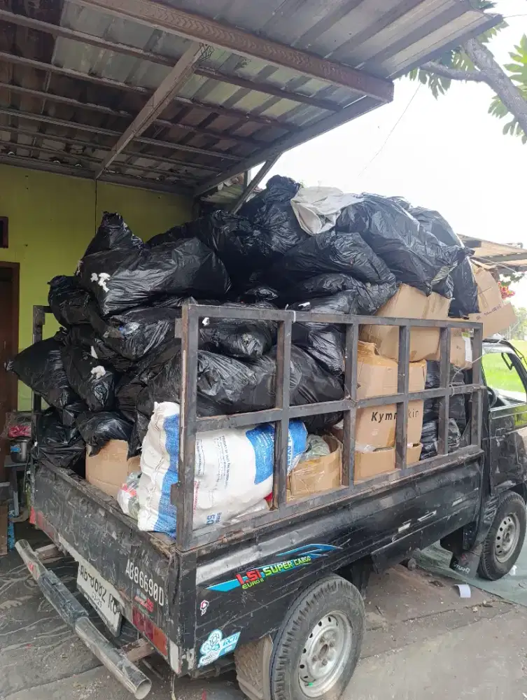 Angkut buang isi rumah