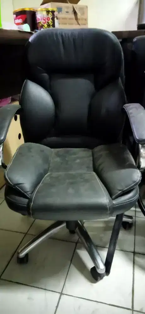 Di jual kursi empuk