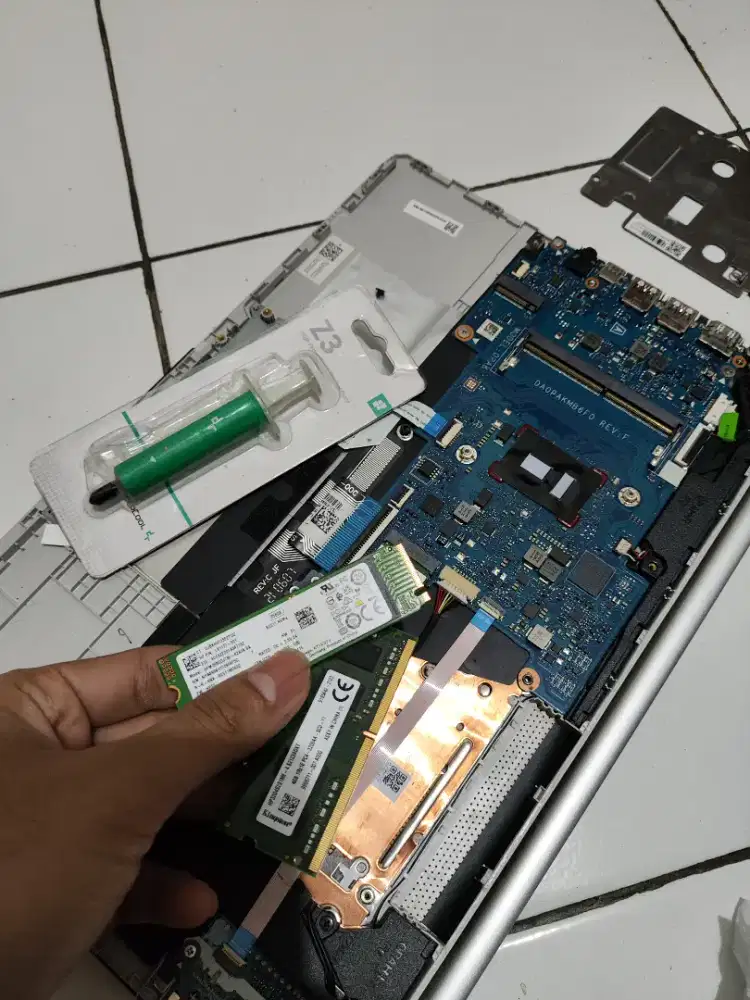 Servis Komputer Laptop HP Design dan Editing