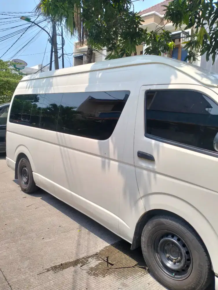 Lapak pemasangan kaca film mobil