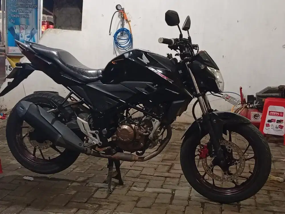 Motor second CB150R