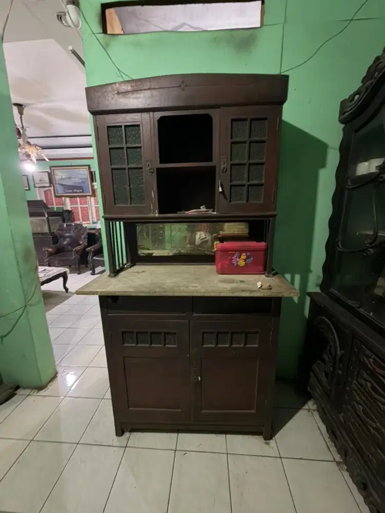 Lemari jati dengan marmer asli
