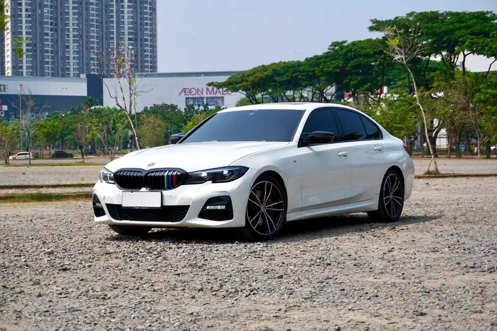 BMW 330i G20 MSport  B48 50 Jahre 2022 Putih Langka Antik Terawat