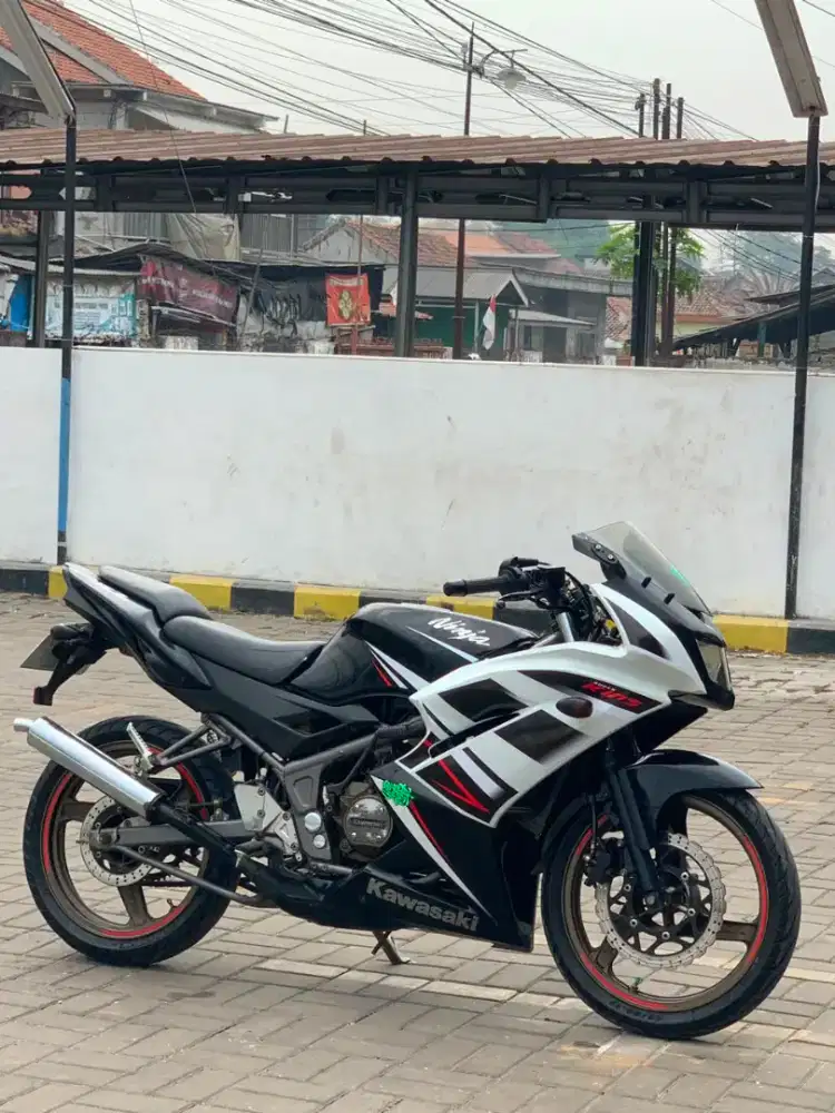 Kawasaki Ninja rr 2015