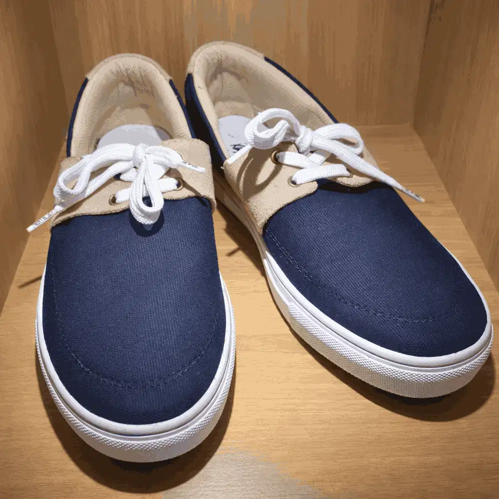 Sepatu Casual Kizaru Size 42 BARU
