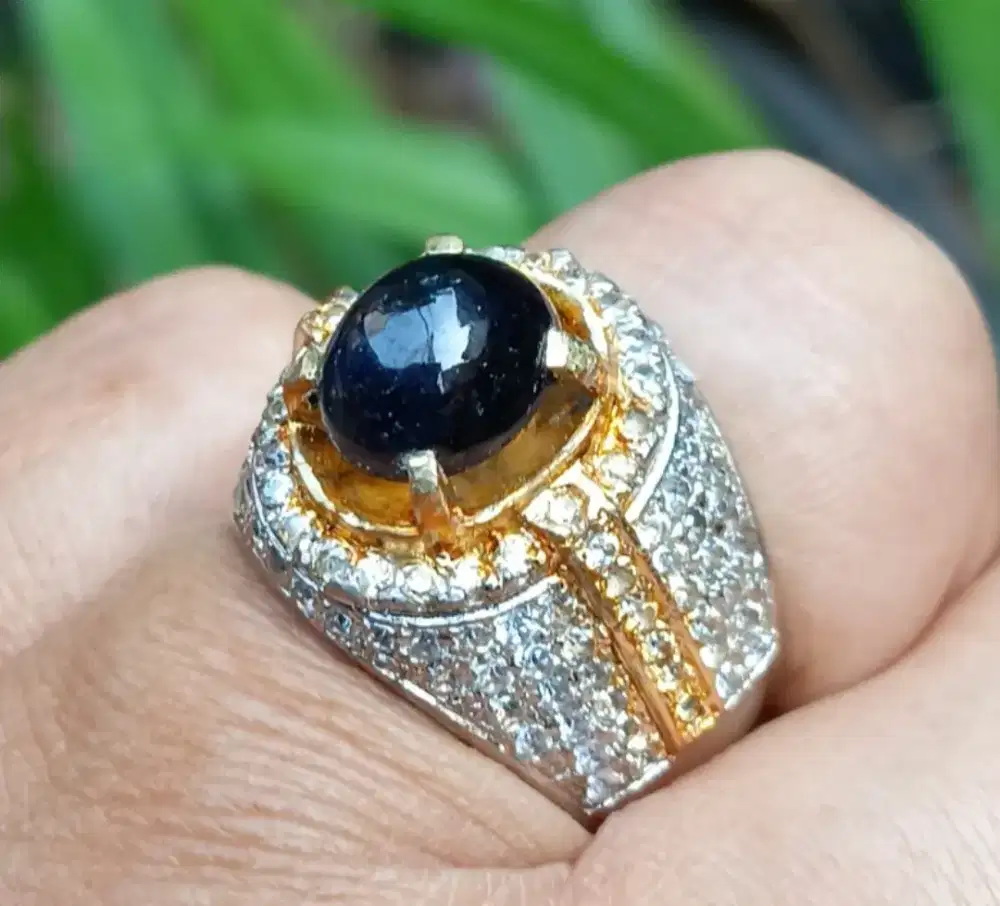 Natural  Blue Sapphire Ceylon