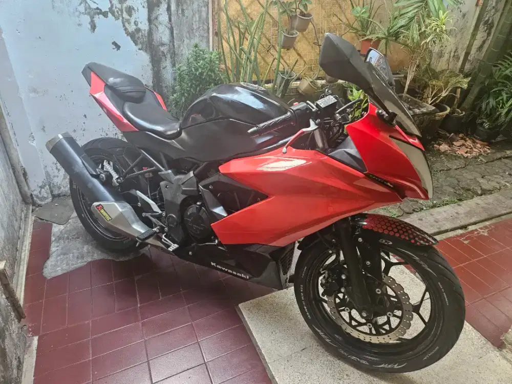 Kawasaki Ninja 250 Mono Merah 2015 Jual cepat.