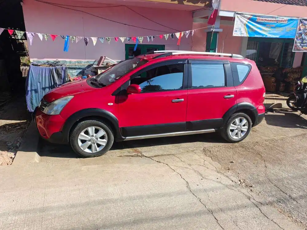 Nissan Livina 2009 Bensin