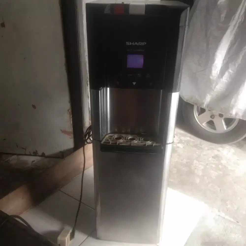 Dispenser sharp digital galon bawah