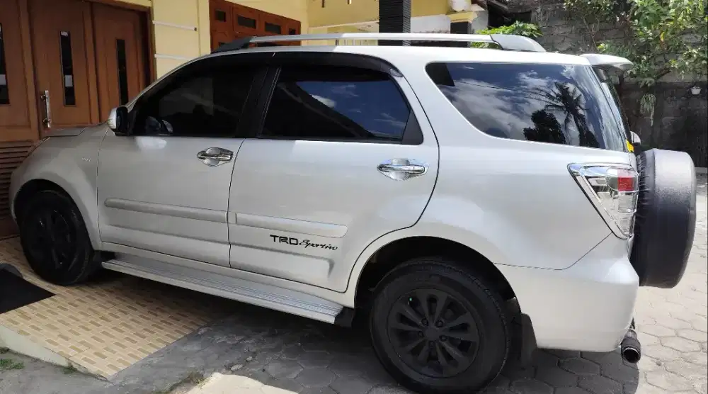 Daihatsu Terios manual 2011