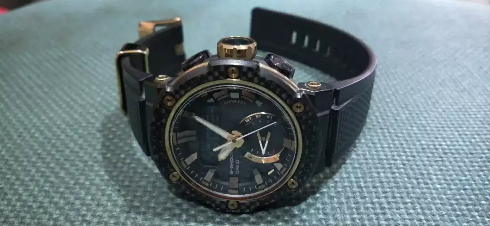 GShock GST- B200X, Original Bekas Pre-Owned