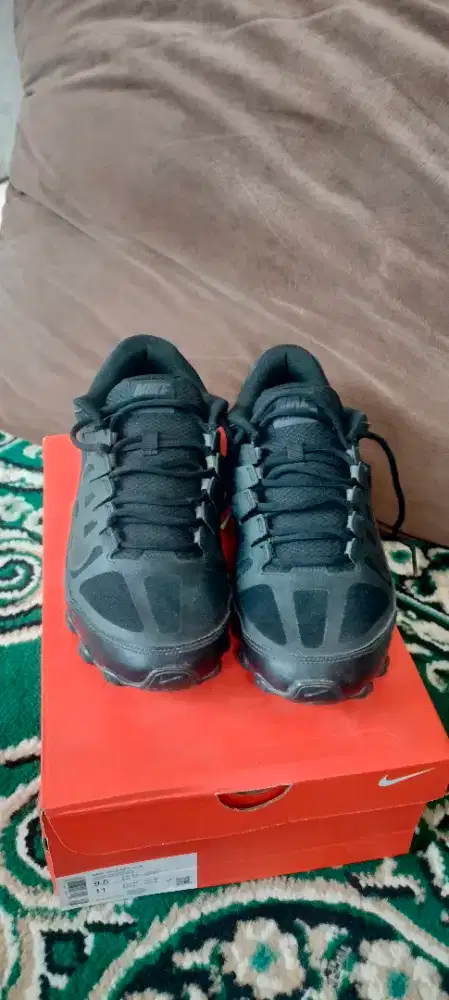 Sepatu Nike Reax 8