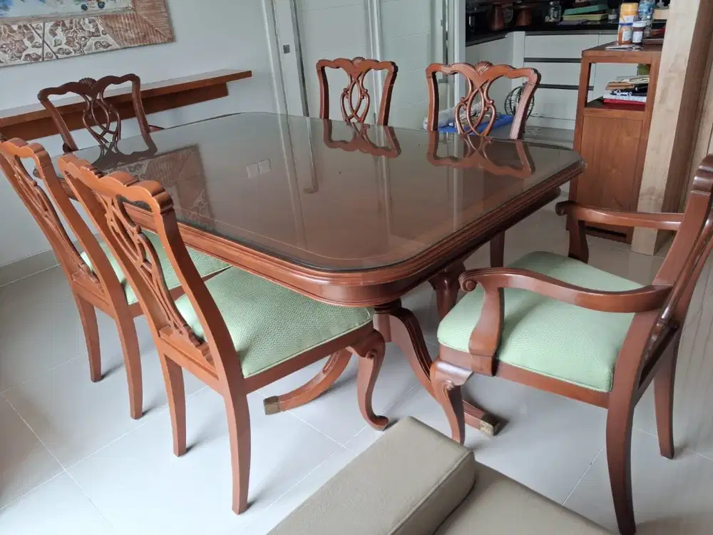 Set Meja Makan Kayu Jati + 6 Kursi – Elegan & Kokoh