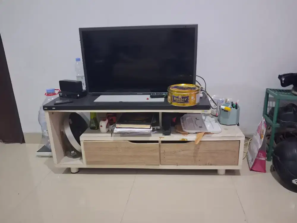 Dijual TV sharp - edisi Pindahan